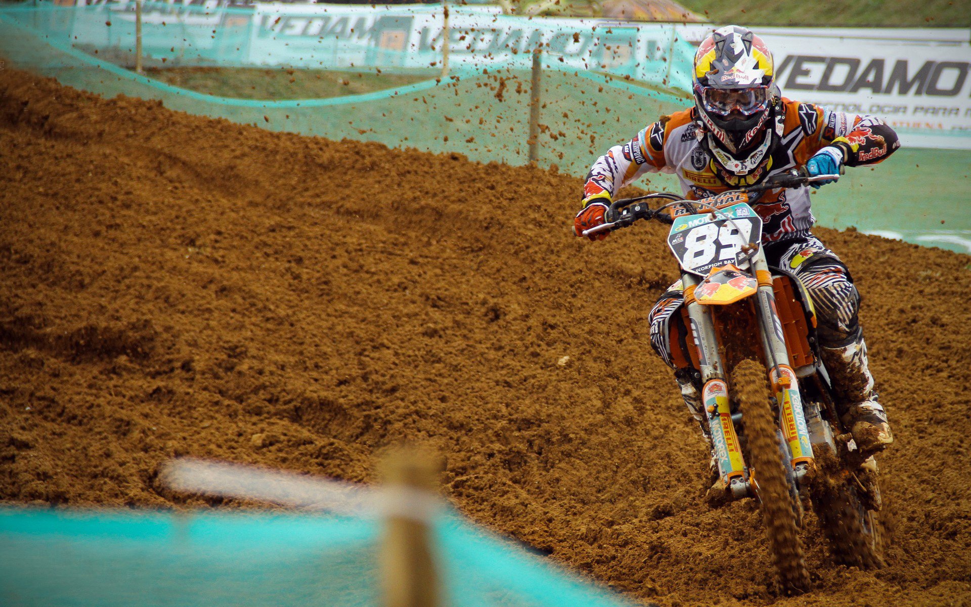 _科技驱动的全民趣味运动节：智能运动新体验_，智能 运动