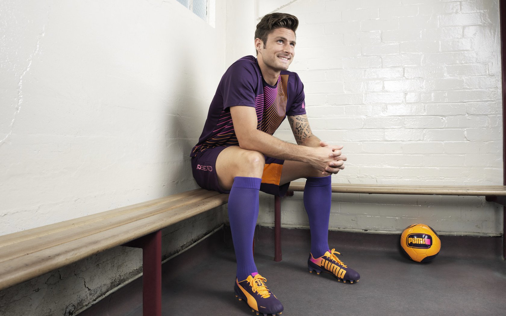 法甲争冠白热化：巴黎相距第一名仅差2分，排名持续变动，法甲巴黎名单